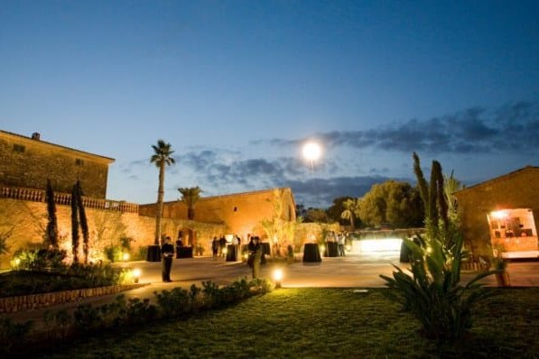 Finca Son Mir lit up at dusk for the MORE Mallorca Christmas Pop-Up, near Palma